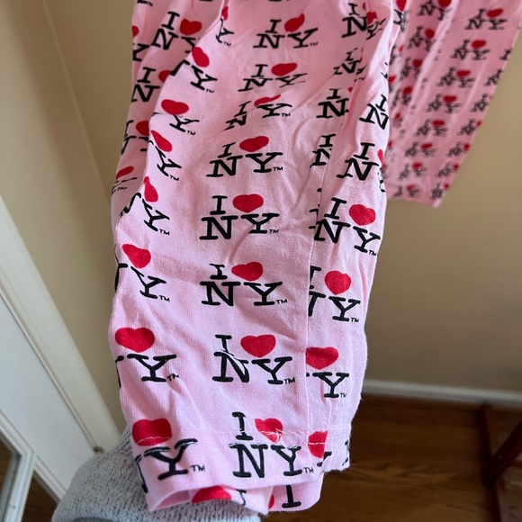 🗽I LOVE NEW YORK: Women’s size S, “I love New York” lounge pants, preowned. - Picture 5 of 6
